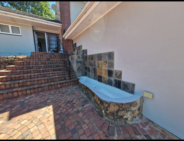 3 BEDROOM HOUSE RENTED IN DAWNCLIFFE